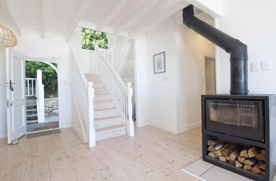 5 Bedroom Property for Sale in Misty Cliffs Western Cape